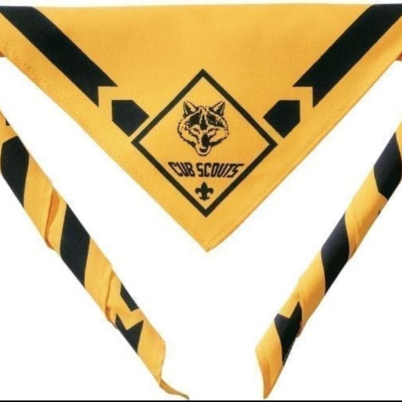🌟 Cub Scouts Scarf bandana Neckerchiefs one Size Wolf - Picture 1 of 2